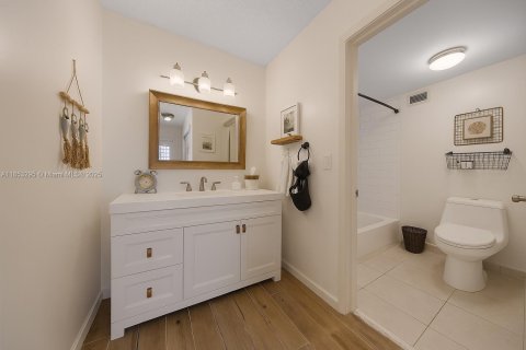 Купить кондоминиум в Холливуд, Флорида 2 спальни, 123.93м2, № 1961109 - фото 17