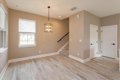 Duplex in Orlando, Florida 3 bedrooms, 162.67 sq.m. № 1615655 - photo 6