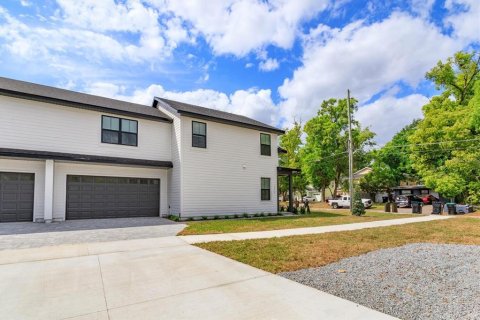 Duplex in Orlando, Florida 3 bedrooms, 162.67 sq.m. № 1615655 - photo 5