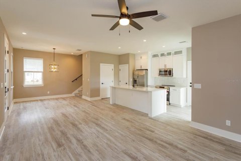 Duplex in Orlando, Florida 3 bedrooms, 162.67 sq.m. № 1615655 - photo 26