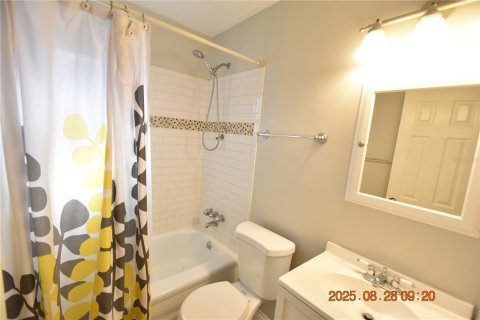 Casa en alquiler en Saint Petersburg, Florida, 2 dormitorios, 85.93 m2 № 1906462 - foto 18