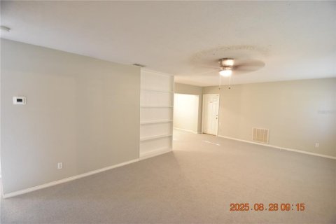 Casa en alquiler en Saint Petersburg, Florida, 2 dormitorios, 85.93 m2 № 1906462 - foto 4