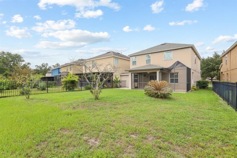 House in Fish Hawk, Florida 4 bedrooms, 186.36 sq.m. № 1915591 - photo 29