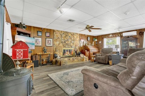 House in Orlando, Florida 3 bedrooms, 154.68 sq.m. № 1876607 - photo 2