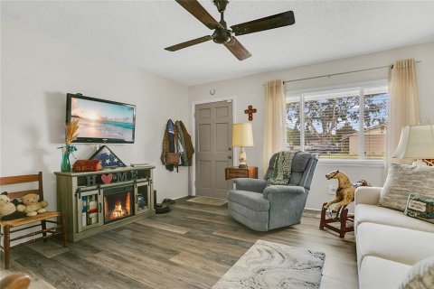 House in Orlando, Florida 3 bedrooms, 154.68 sq.m. № 1876607 - photo 6