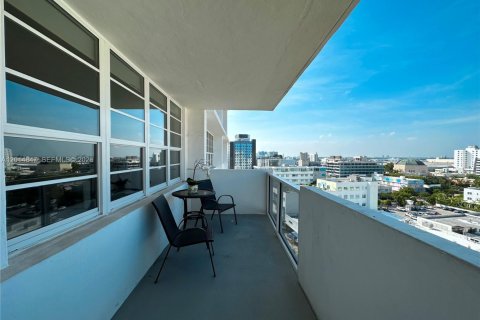 Copropriété à louer à Miami Beach, Floride: 49.24 m2 № 2154873 - photo 14