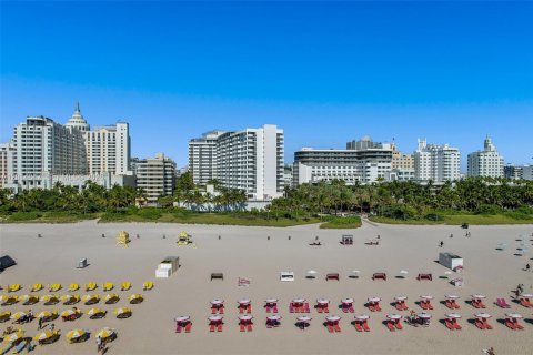 Copropriété à louer à Miami Beach, Floride: 49.24 m2 № 2154873 - photo 18