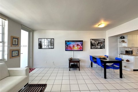 Copropriété à louer à Miami Beach, Floride: 49.24 m2 № 2154873 - photo 11