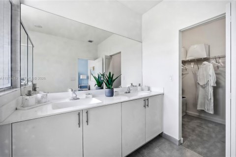 Townhouse in Homestead, Florida 3 bedrooms № 2041758 - photo 21