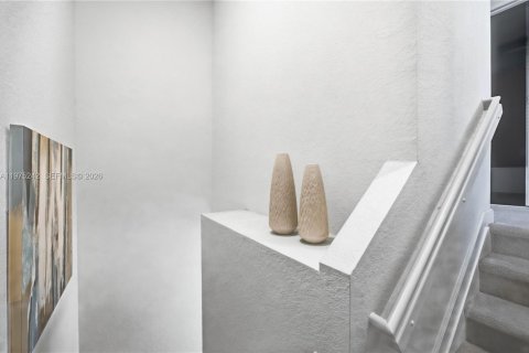 Townhouse in Homestead, Florida 3 bedrooms № 2041758 - photo 17