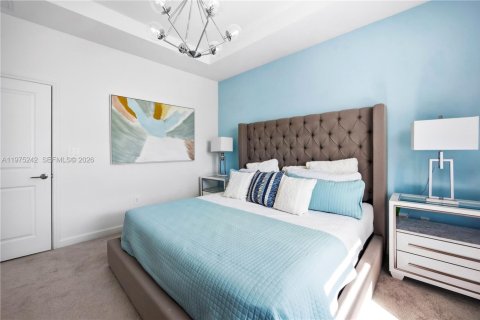 Townhouse in Homestead, Florida 3 bedrooms № 2041758 - photo 19