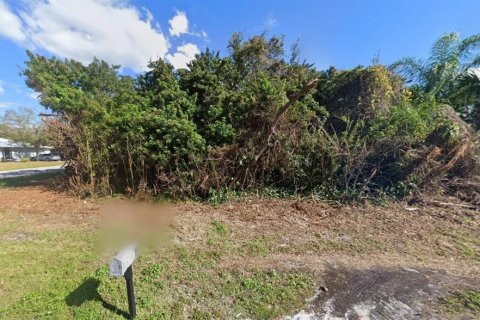 Land in Port Charlotte, Florida № 2165696 - photo 2