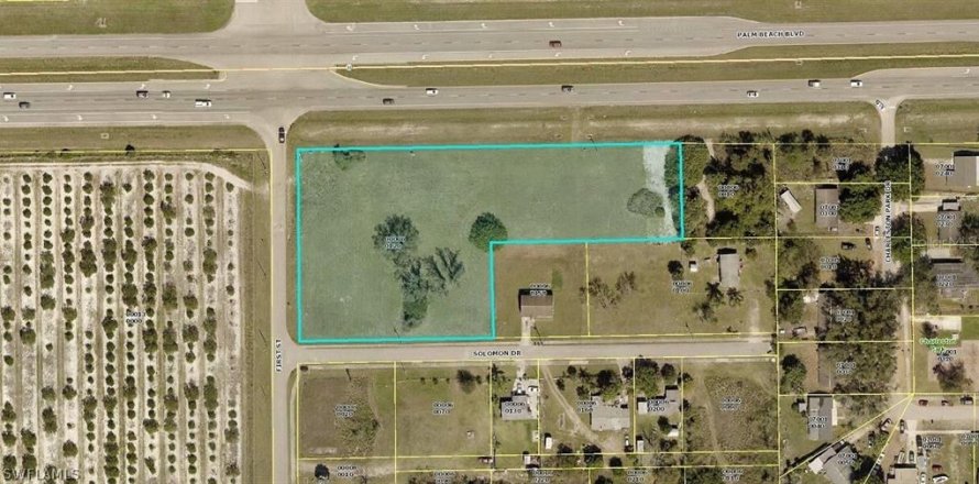Terreno en Alva, Florida № 1642302