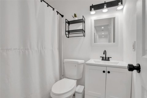 Touwnhouse à vendre à Miami, Floride: 3 chambres, 106.28 m2 № 1990547 - photo 17