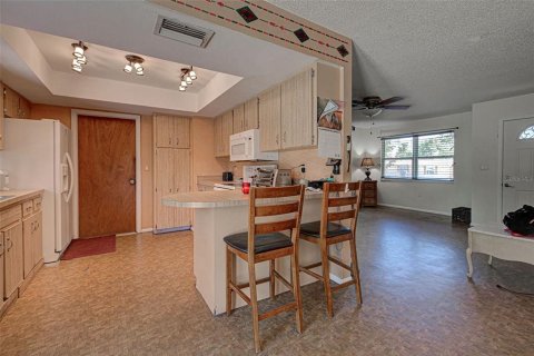 House in Englewood, Florida 3 bedrooms, 107.58 sq.m. № 1722952 - photo 10