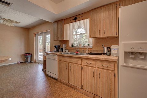 House in Englewood, Florida 3 bedrooms, 107.58 sq.m. № 1722952 - photo 14
