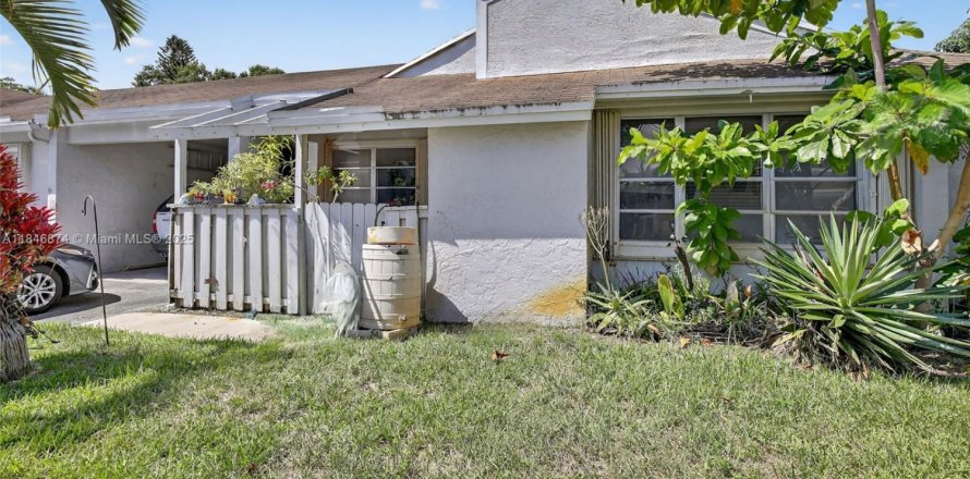 Villa ou maison à Davie, Floride 3 chambres, 169.55 m2 № 1881495