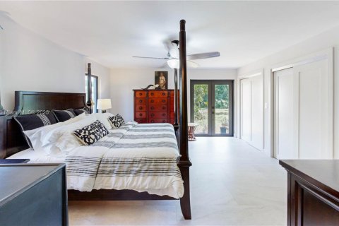 House in Homestead, Florida 4 bedrooms, 213.77 sq.m. № 1865774 - photo 24