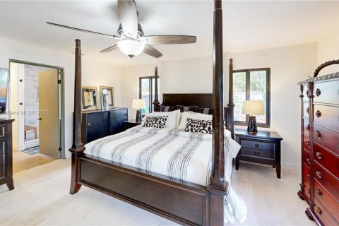 House in Homestead, Florida 4 bedrooms, 213.77 sq.m. № 1865774 - photo 23