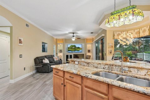 House in Lakewood Ranch, Florida 4 bedrooms, 280.1 sq.m. № 1847843 - photo 17