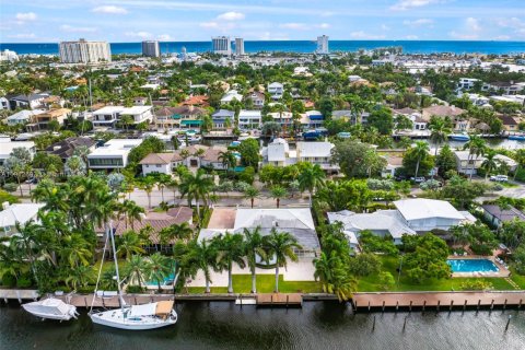 Casa en alquiler en Fort Lauderdale, Florida, 5 dormitorios, 273.04 m2 № 1969100 - foto 3
