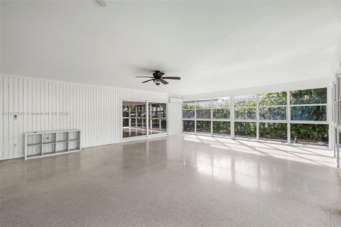 Casa en alquiler en Fort Lauderdale, Florida, 5 dormitorios, 273.04 m2 № 1969100 - foto 9