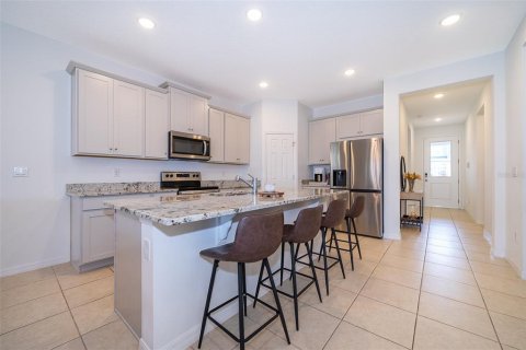 Casa en alquiler en Kissimmee, Florida, 4 dormitorios, 188.59 m2 № 1909410 - foto 7