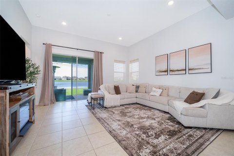 Casa en alquiler en Kissimmee, Florida, 4 dormitorios, 188.59 m2 № 1909410 - foto 11