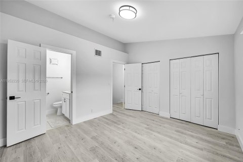 Купить таунхаус в Помпано-Бич, Флорида 2 спальни, 94.57м2, № 2006634 - фото 16