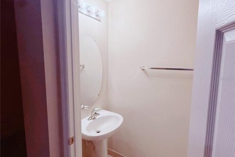 Touwnhouse à louer à Orlando, Floride: 3 chambres, 132.2 m2 № 1837320 - photo 11