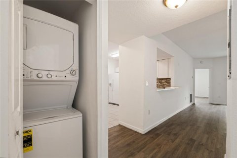 Copropriété à vendre à Riverview, Floride: 3 chambres, 106.93 m2 № 1536982 - photo 6