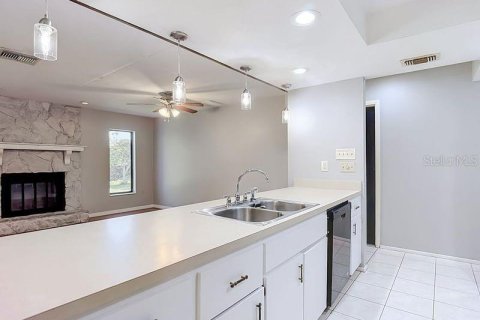 Villa ou maison à vendre à New Port Richey, Floride: 3 chambres, 178.09 m2 № 2430839 - photo 8