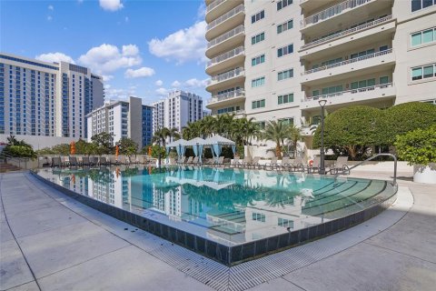 Condo in Orlando, Florida, 2 bedrooms  № 1520872 - photo 28