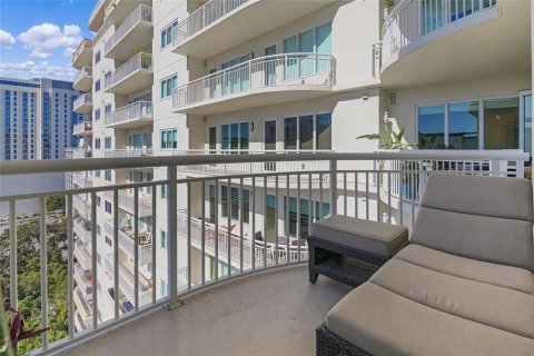 Condo in Orlando, Florida, 2 bedrooms  № 1520872 - photo 24