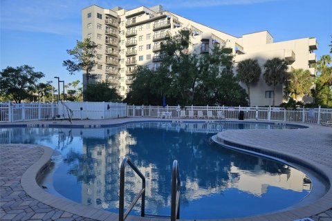 Copropriété à vendre à Orlando, Floride: 2 chambres, 53.7 m2 № 2196923 - photo 2