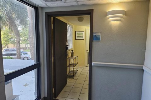 Copropriété à vendre à Orlando, Floride: 2 chambres, 53.7 m2 № 2196923 - photo 15