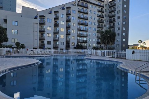 Copropriété à vendre à Orlando, Floride: 2 chambres, 53.7 m2 № 2196923 - photo 3