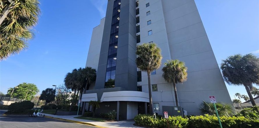 Condo à Orlando, Floride, 2 chambres  № 2196923