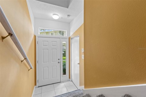 Condo in Apopka, Florida, 2 bedrooms  № 1876594 - photo 9
