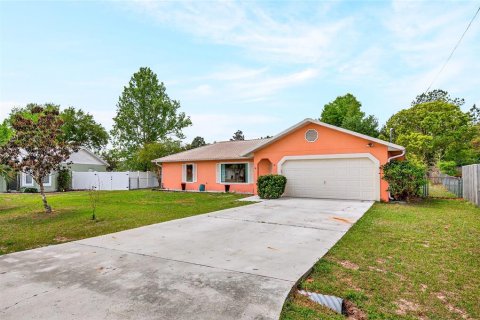 House in Ocala, Florida 3 bedrooms, 119.19 sq.m. № 2214766 - photo 2