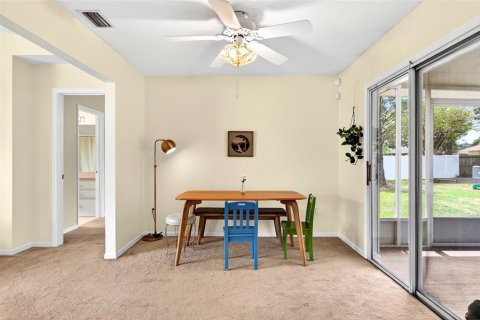 House in Ocala, Florida 3 bedrooms, 119.19 sq.m. № 2214766 - photo 11