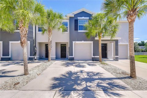 Touwnhouse à Brandon, Floride 3 chambres, 158.58 m2 № 2104858