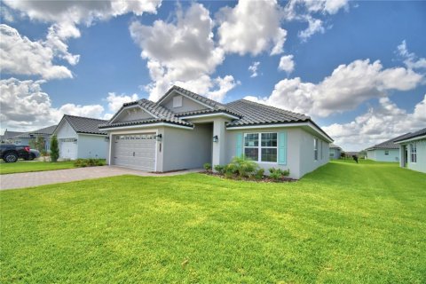 Casa en venta en Auburndale, Florida, 4 dormitorios, 169.08 m2 № 2102182 - foto 3