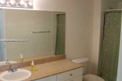 Снять в аренду кондоминиум в Майами, Флорида 2 спальни, 87.51м2, № 2034393 - фото 12