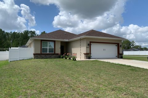 House in Ocala, Florida 3 bedrooms, 198.35 sq.m. № 1862538 - photo 1