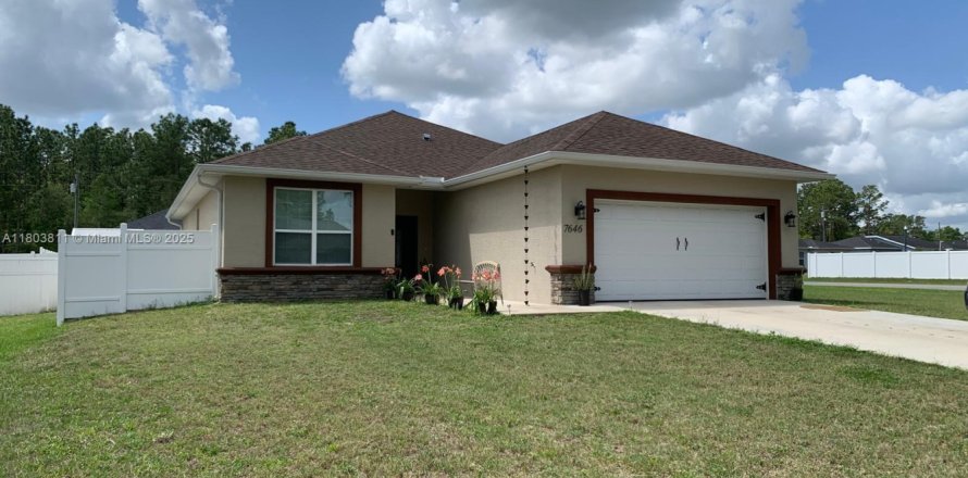 House in Ocala, Florida 3 bedrooms, 198.35 sq.m. № 1862538