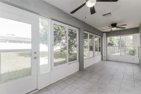 House in Spring Hill, Florida 3 bedrooms, 193.24 sq.m. № 1684568 - photo 7