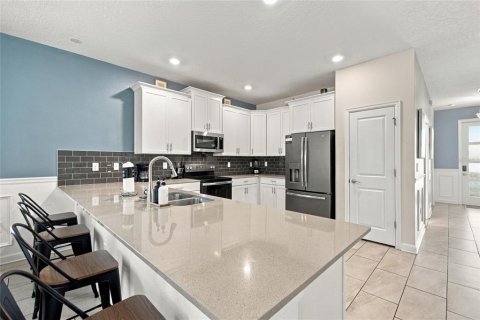 Villa ou maison à vendre à Davenport, Floride: 8 chambres, 363.15 m2 № 2428907 - photo 15