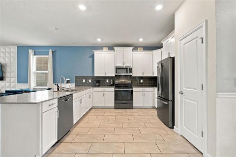 Villa ou maison à vendre à Davenport, Floride: 8 chambres, 363.15 m2 № 2428907 - photo 14