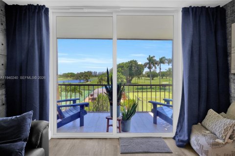 Appartement à louer à Pembroke Pines, Floride: 1 chambre, 74.32 m2 № 1997218 - photo 7